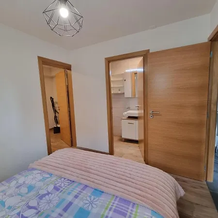 Apartament Blackbird *